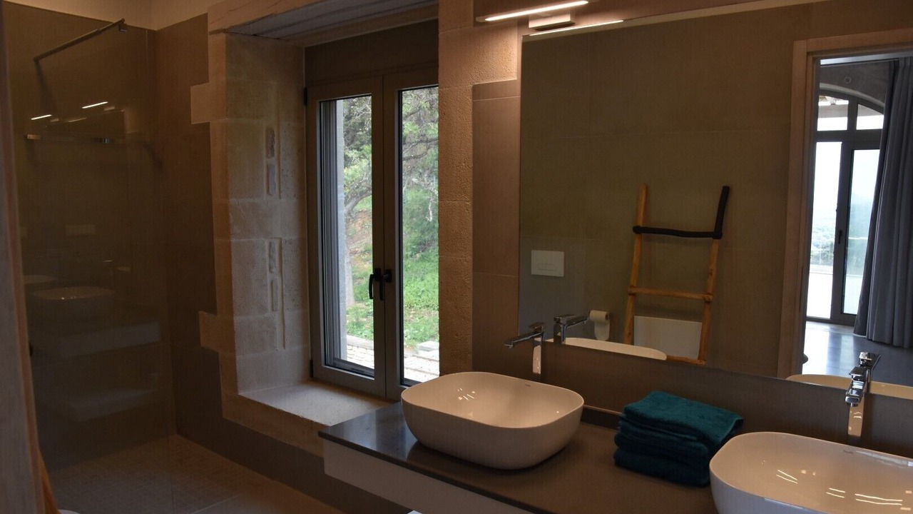 Photo of Bathroom in Atsipópoulon