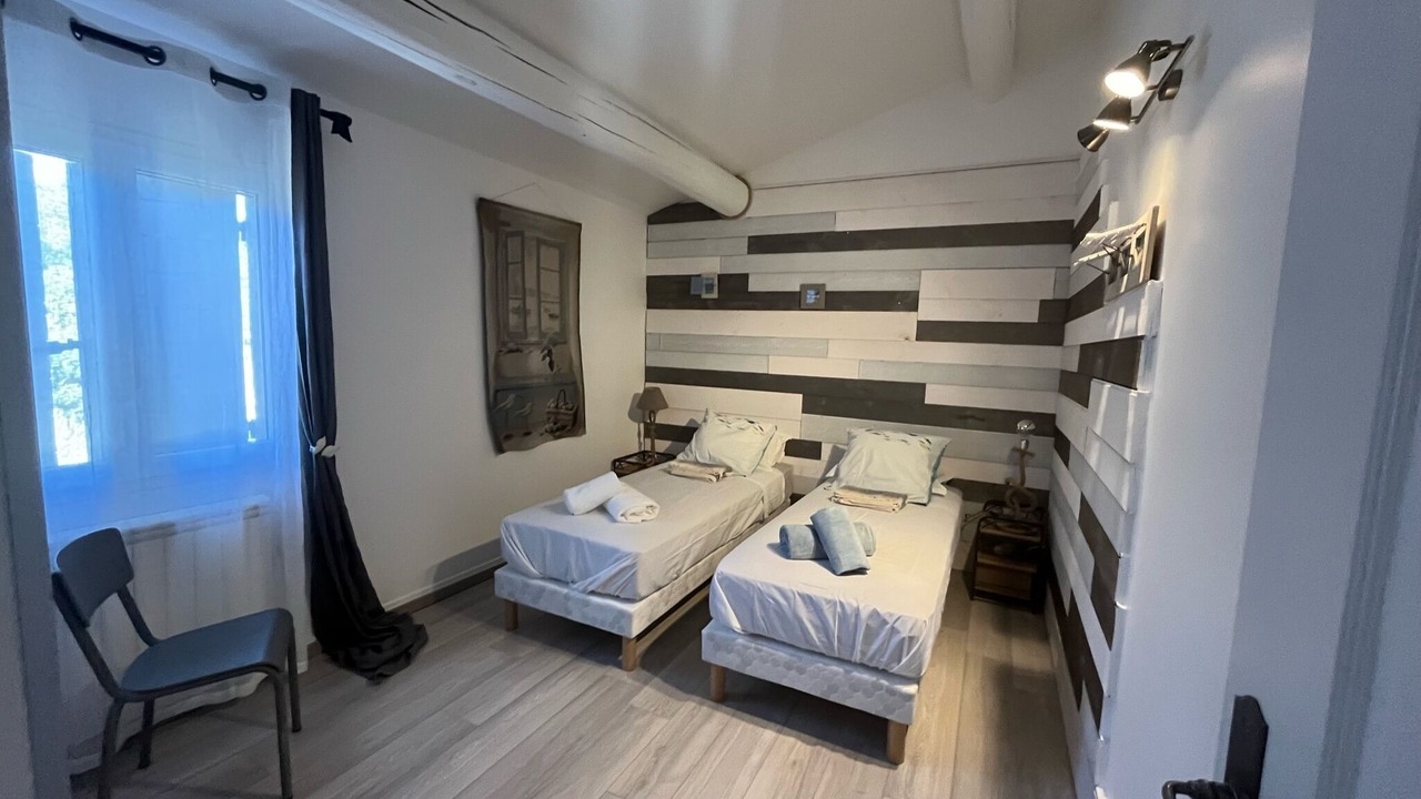Photo of Bedroom in Seillons-Source-d'Argens