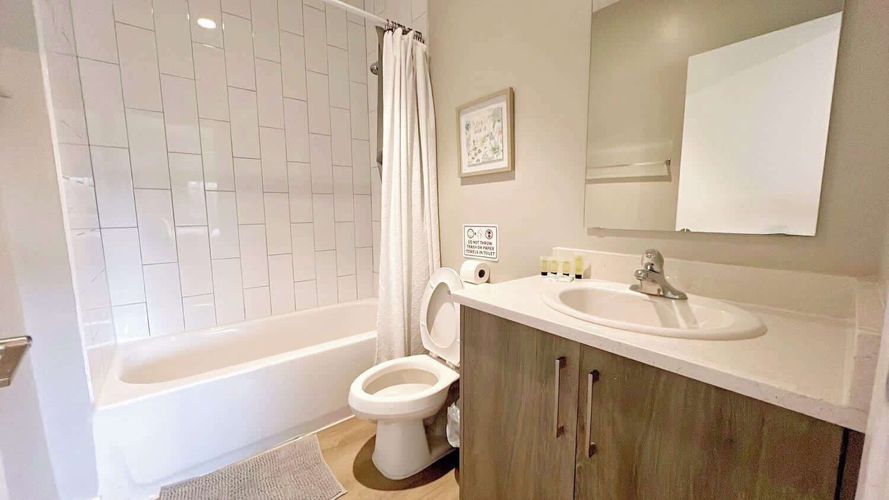 Photo of Bathroom in Golden Glades