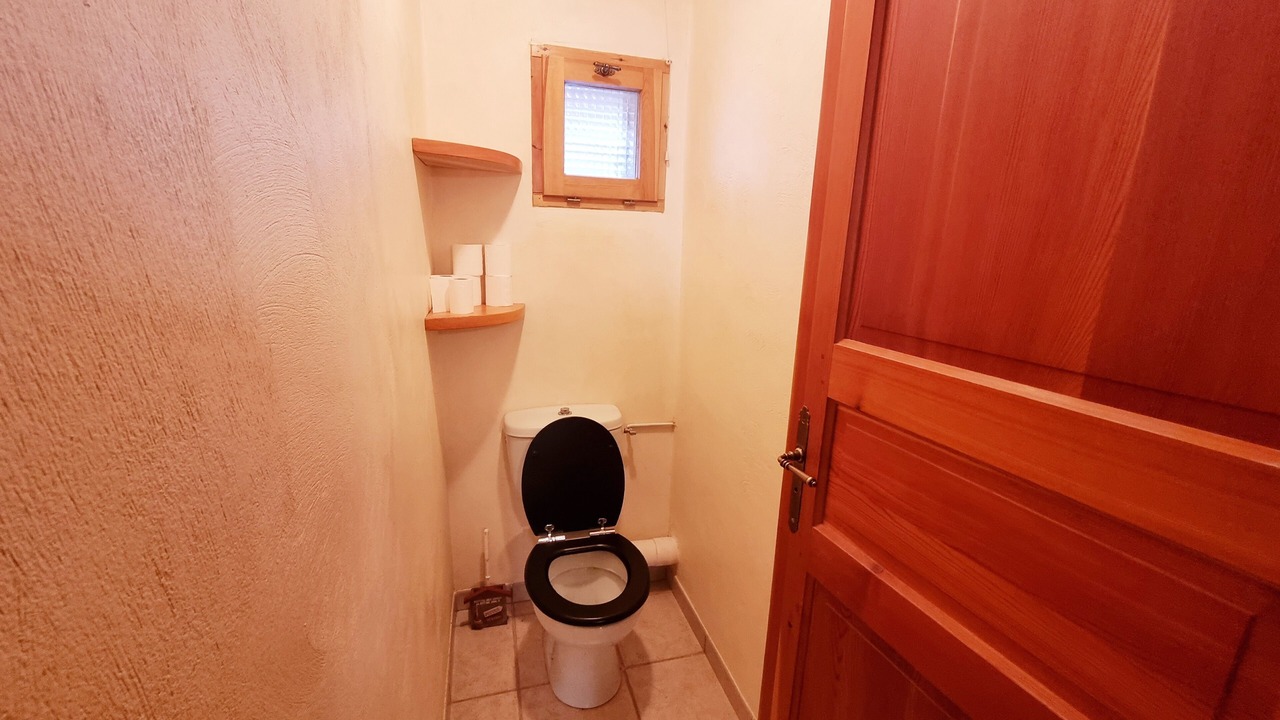 Photo of Bathroom in Chateau-Ville-Vieille