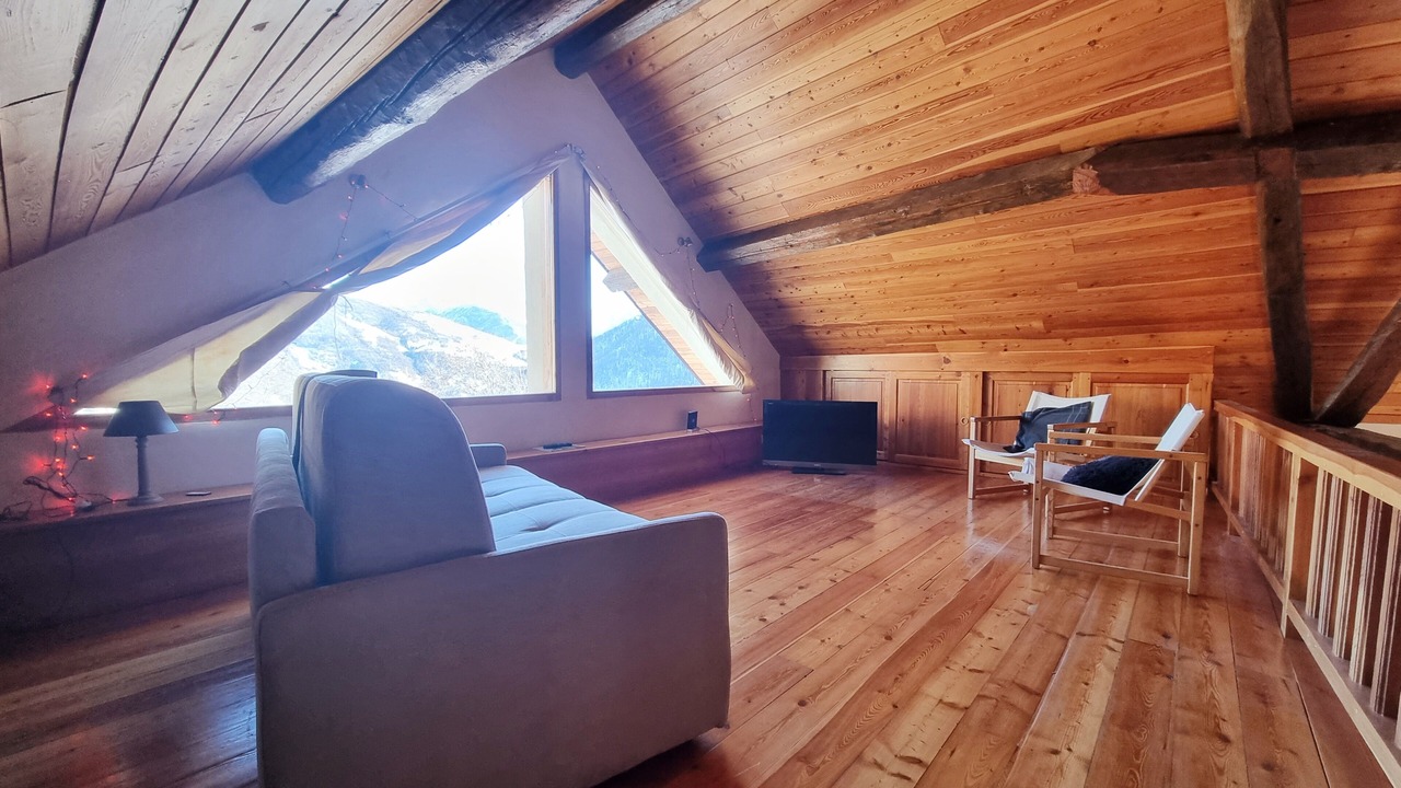 Photo of Livingroom in Chateau-Ville-Vieille