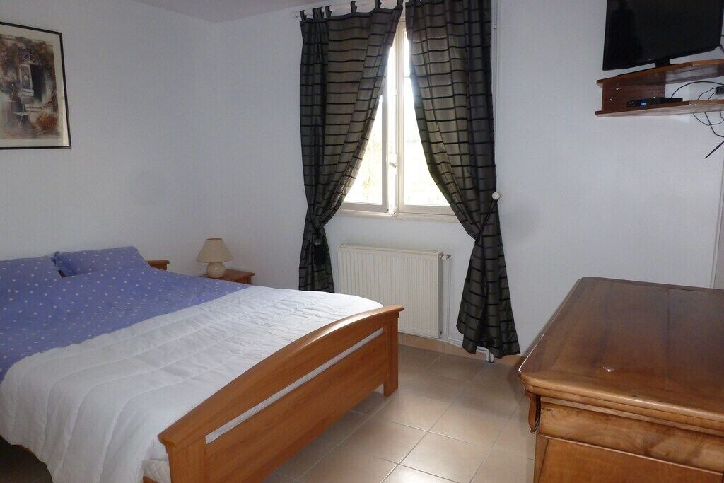 Photo of Bedroom in Barjols