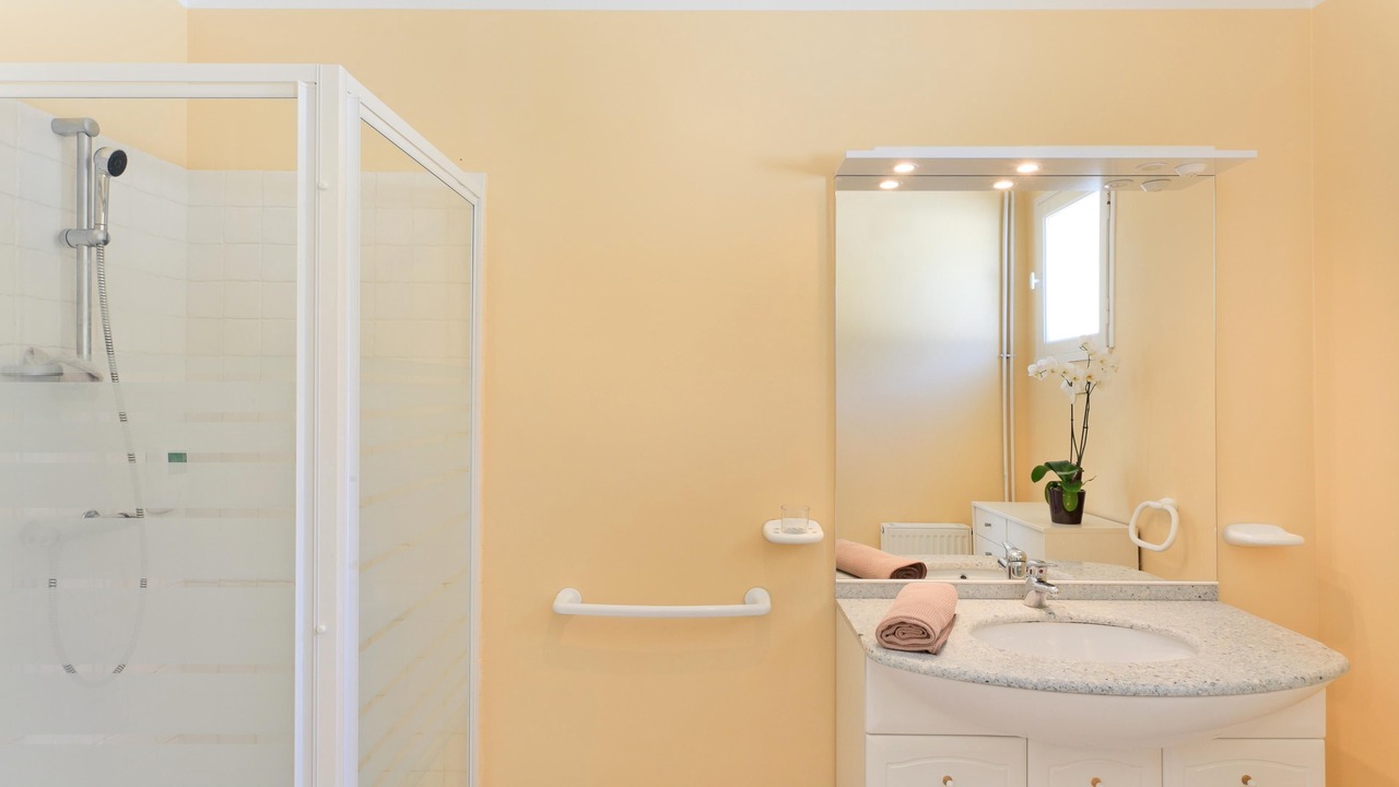 Photo of Bathroom in Barjols