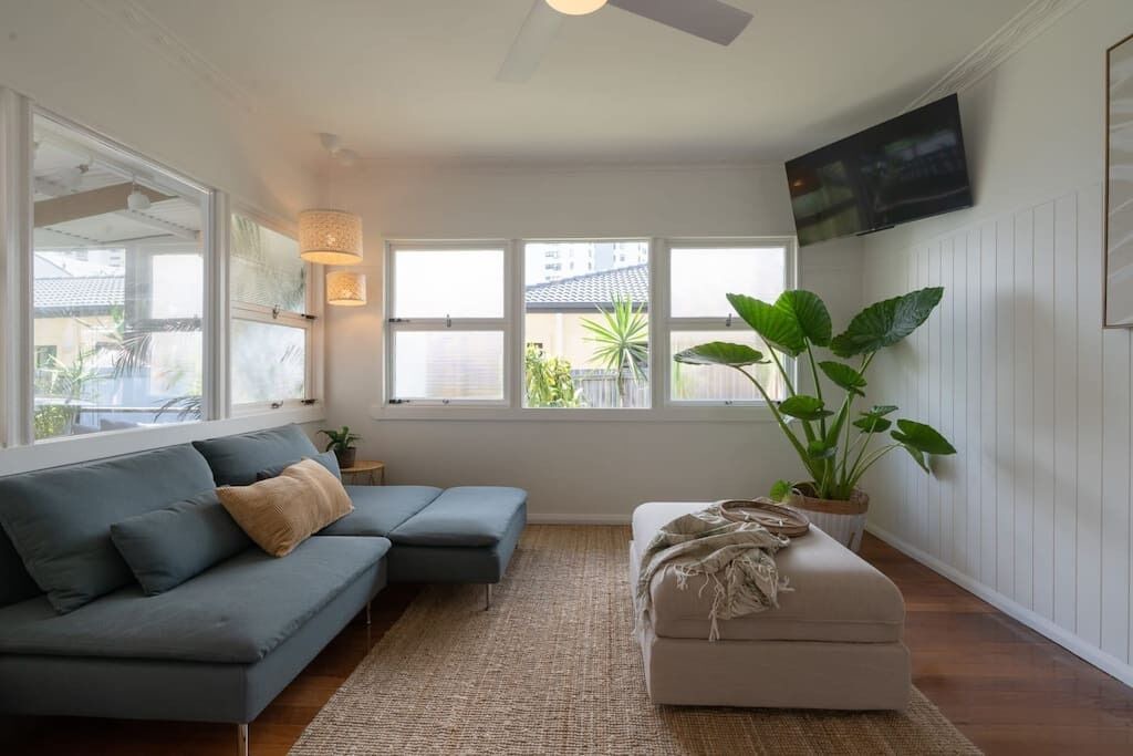 Photo of Livingroom in Burleigh Heads