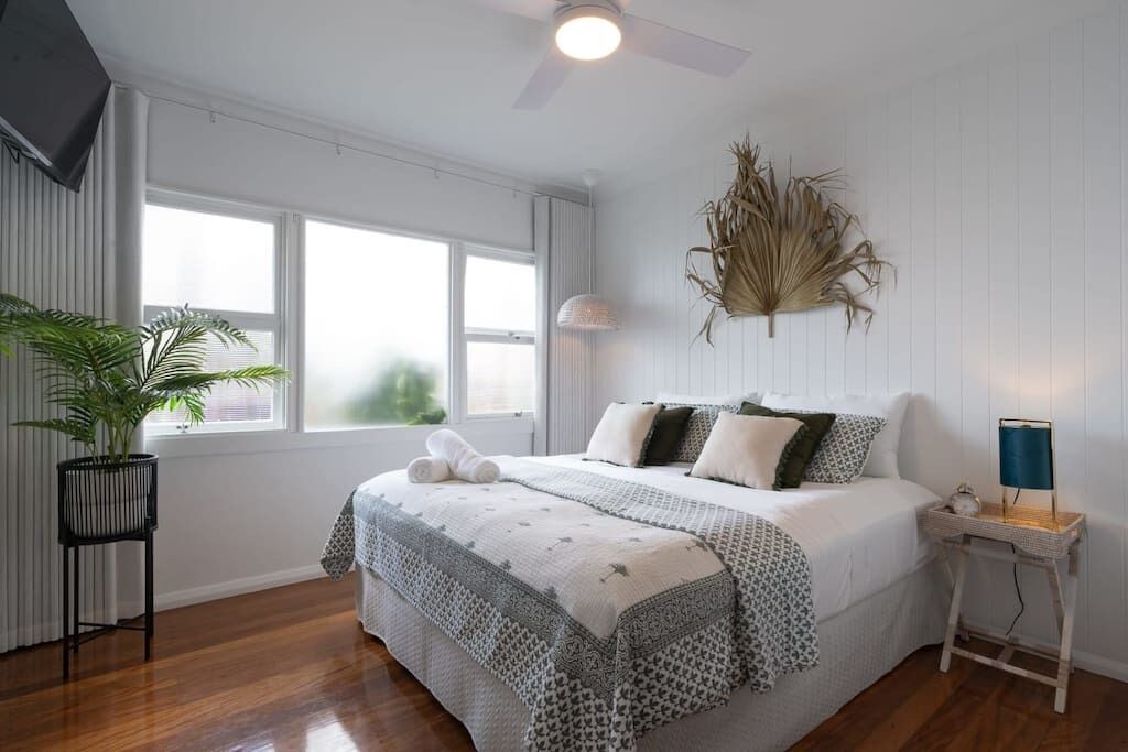 Photo of Bedroom in Burleigh Heads