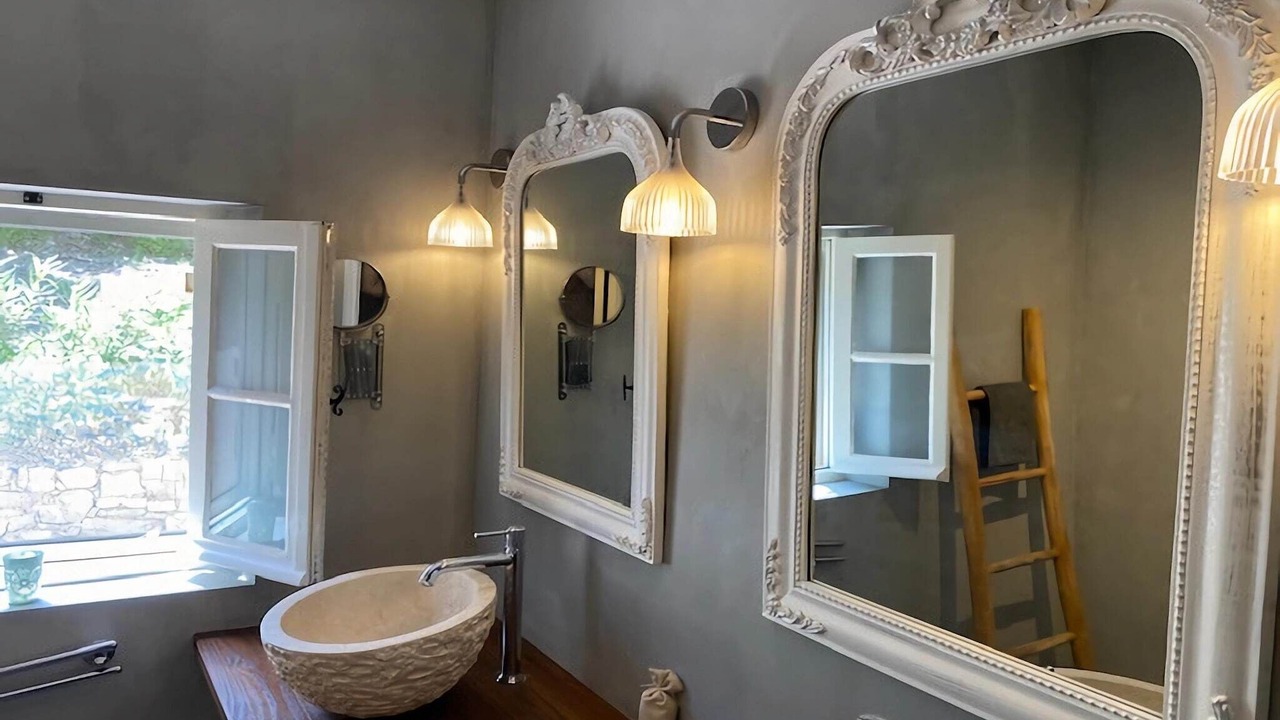 Photo of Bathroom in Flayosc