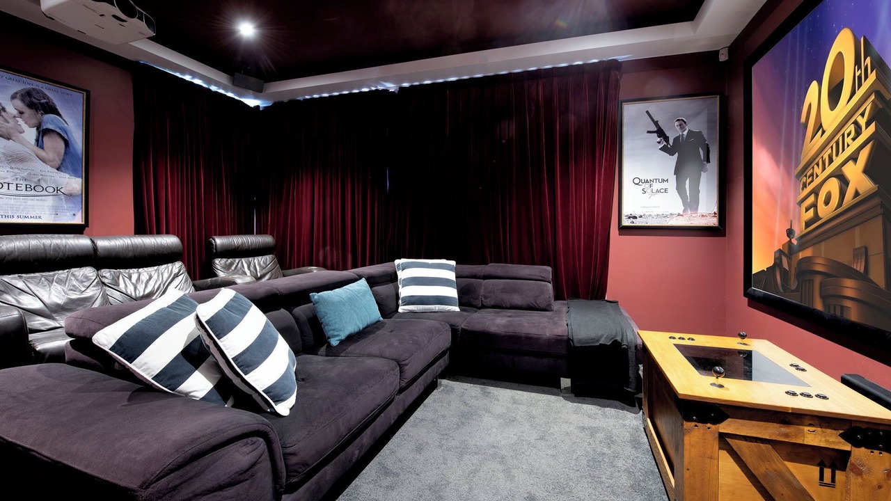 Photo of Livingroom in Broadbeach Waters