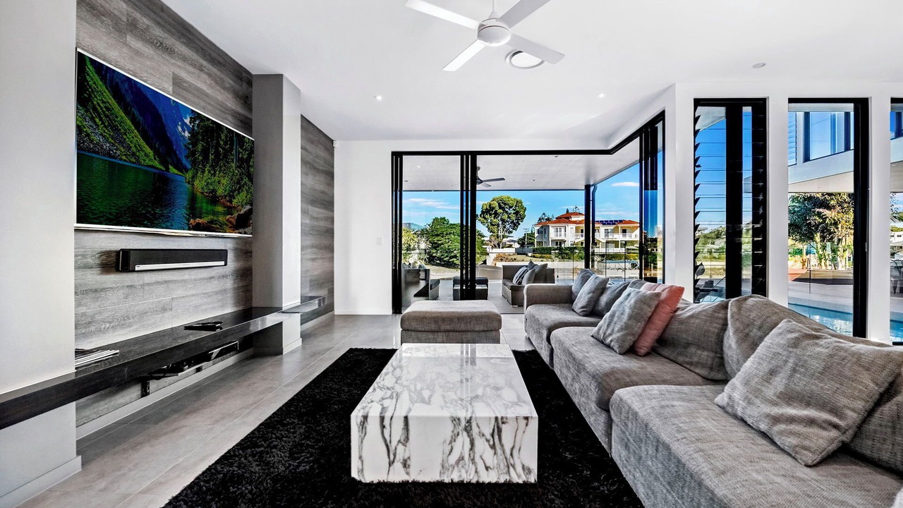 Photo of Livingroom in Broadbeach Waters