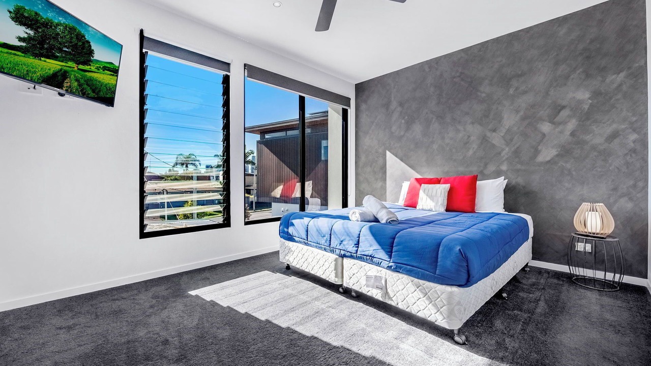 Photo of Bedroom in Broadbeach Waters