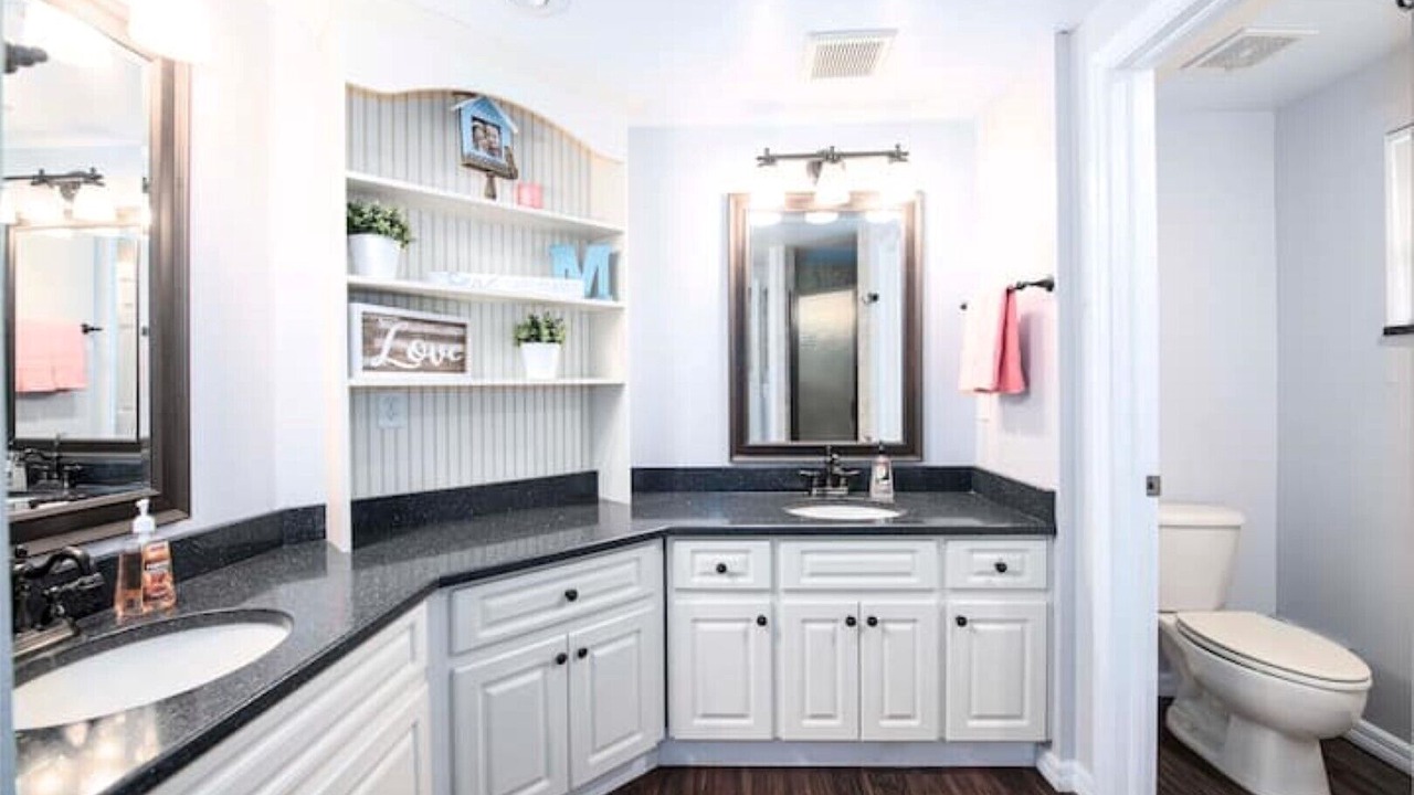 Photo of Bathroom in Plant City