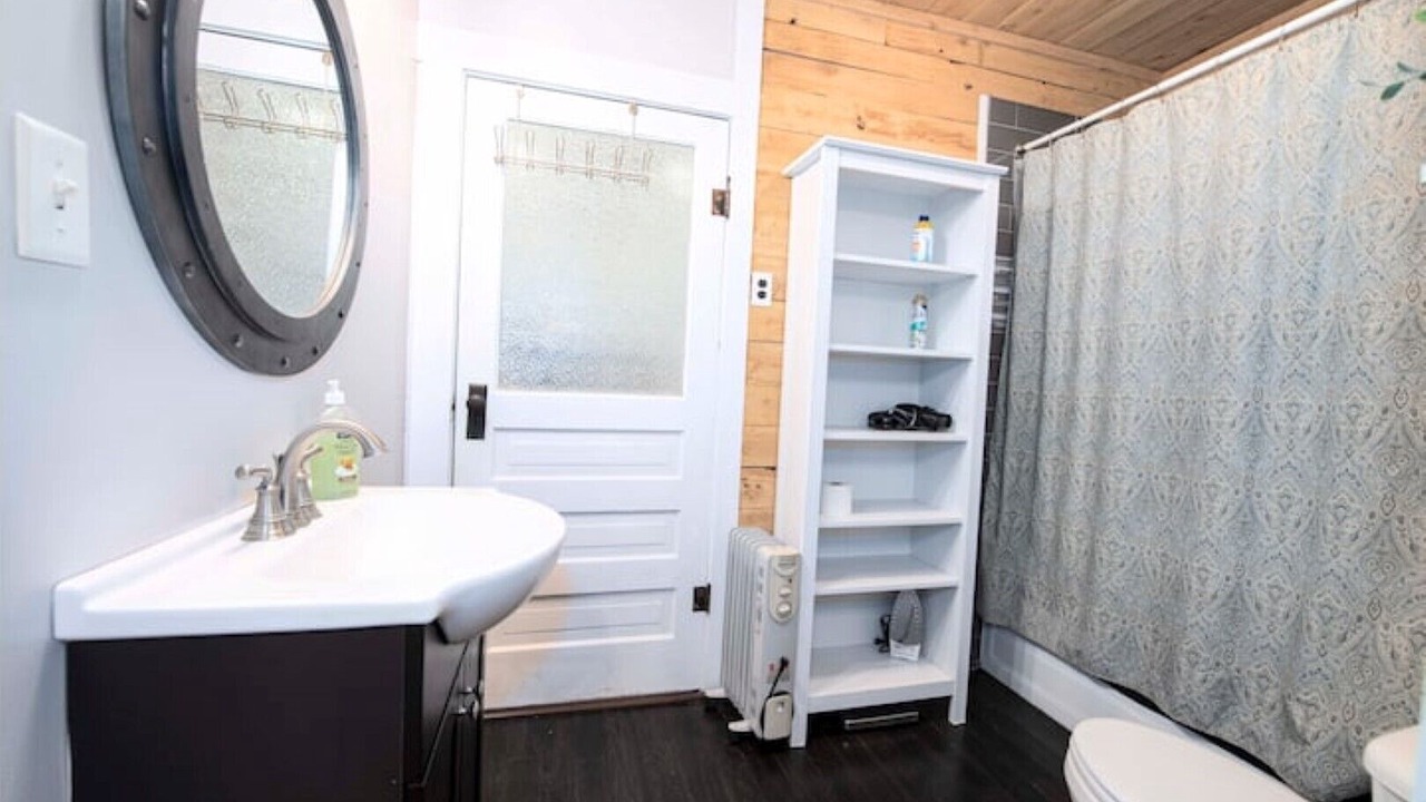 Photo of Bathroom in Plant City