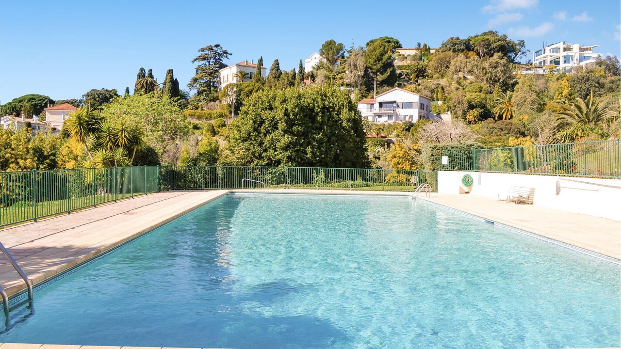 Photo of Outdoor in La Croix des Gardes