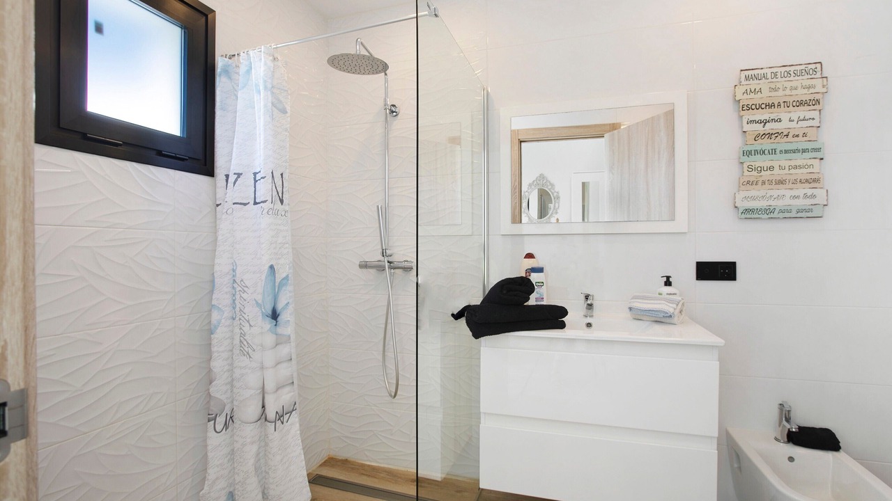 Photo of Bathroom in Armenime