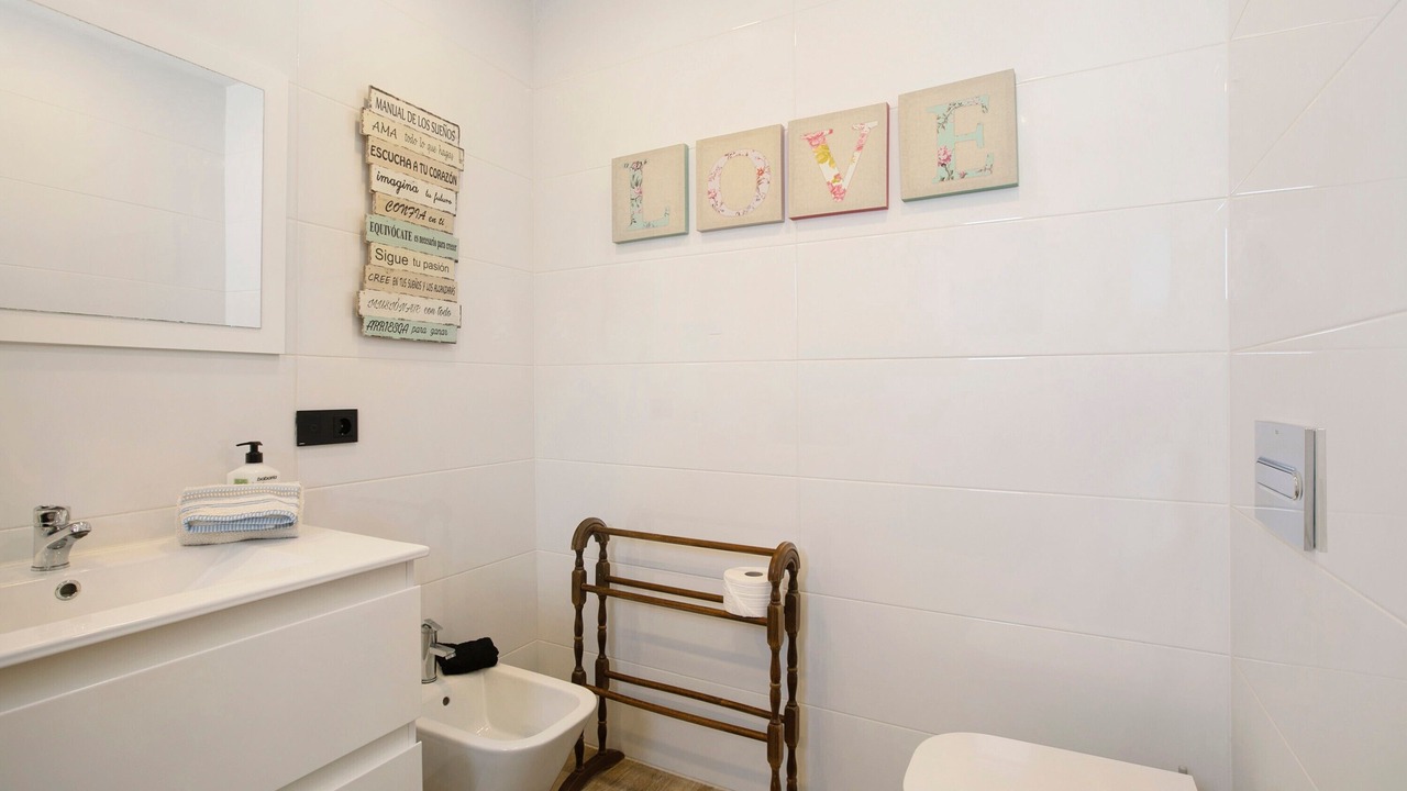 Photo of Bathroom in Armenime