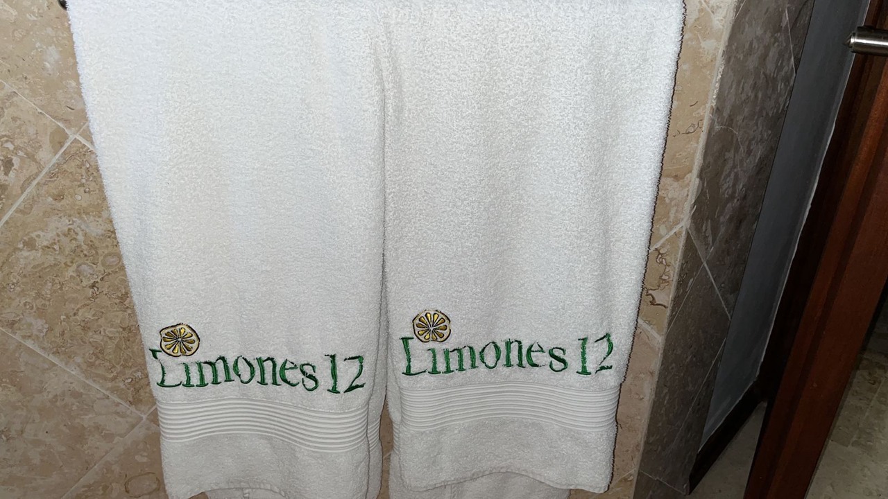 Photo of Others in Los Limones
