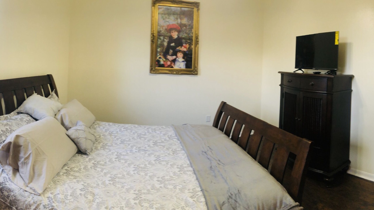Photo of Bedroom in Lake Magdalene