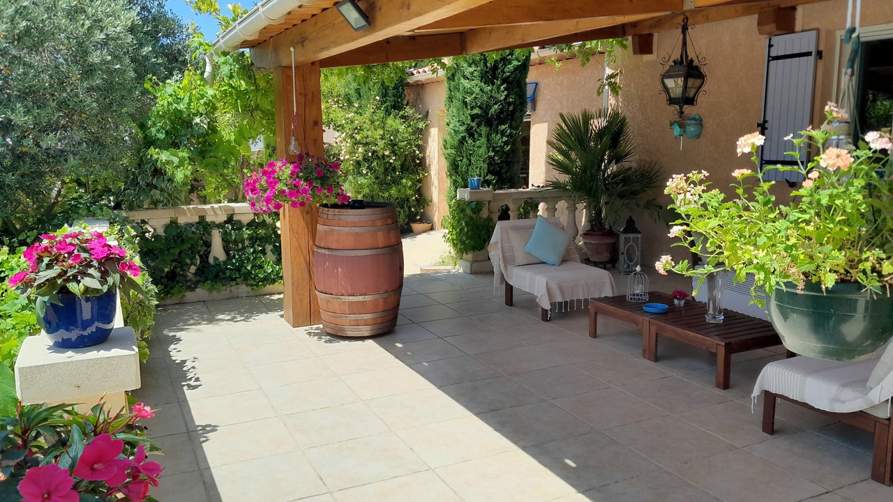 Photo of Patio Balcony in Saint-Julien
