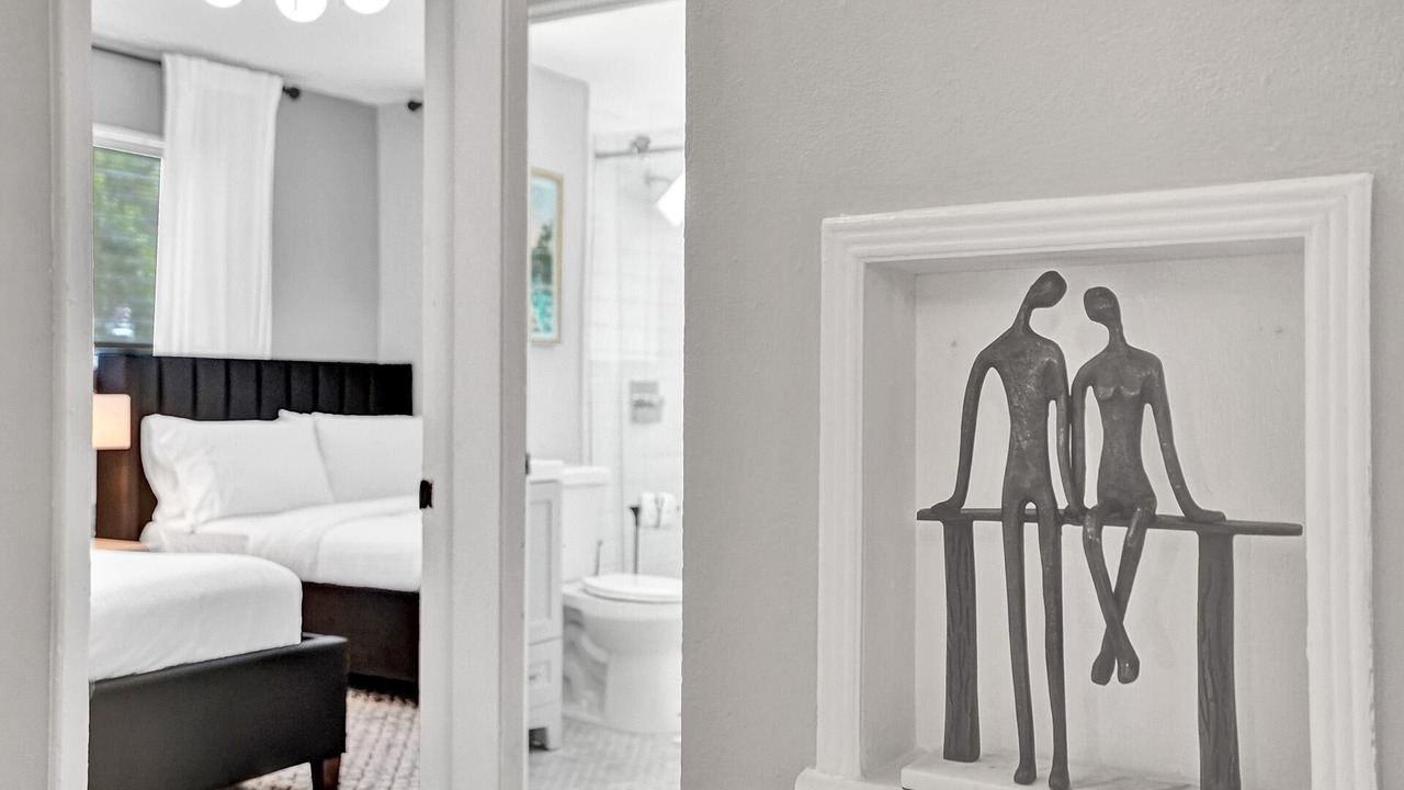 Photo of Bedroom in West Avenue