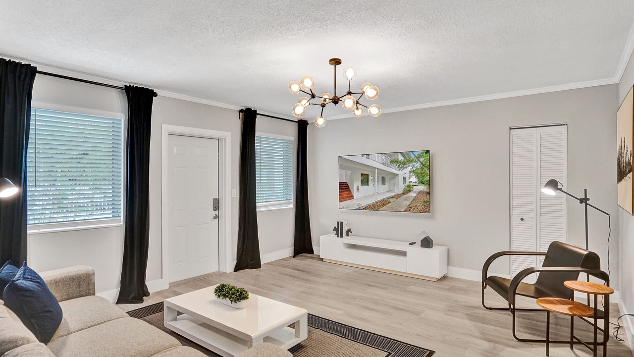 Photo of Livingroom in West Avenue