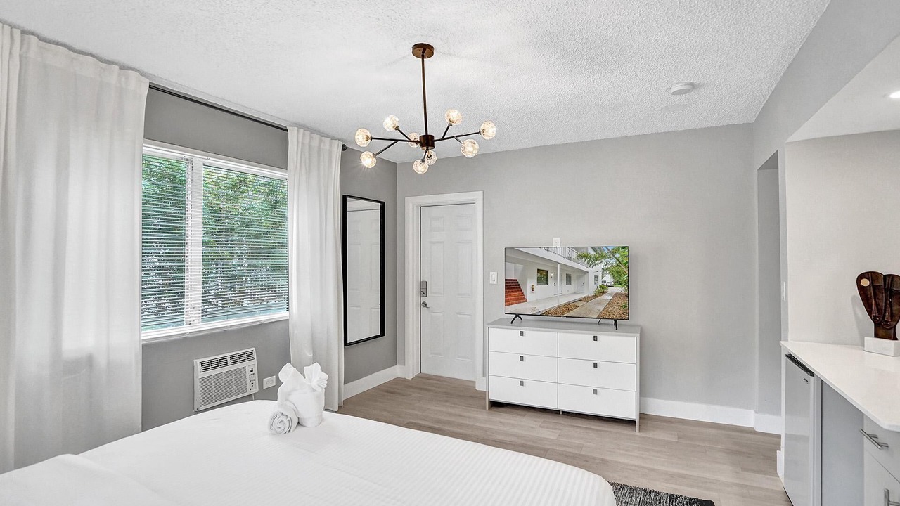 Photo of Bedroom in West Avenue