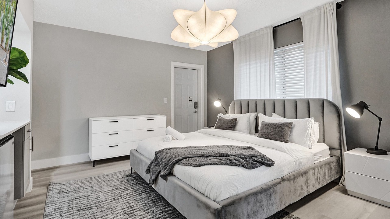 Photo of Bedroom in West Avenue