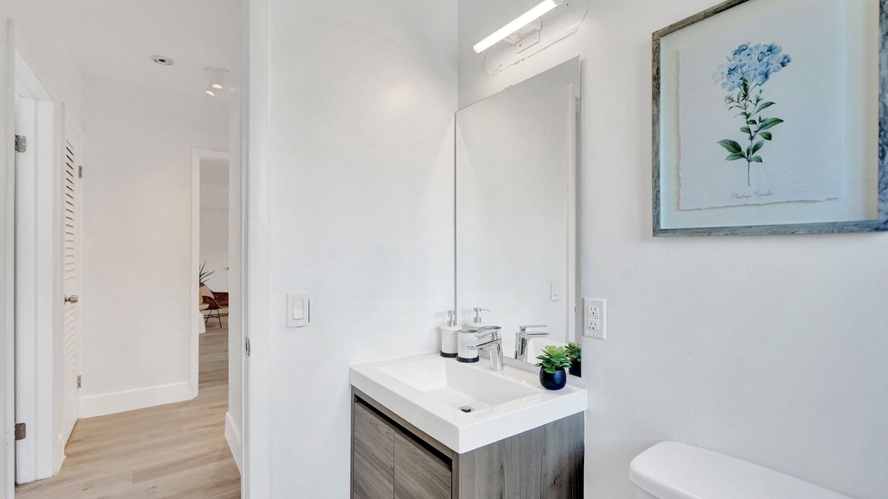 Photo of Bathroom in West Avenue