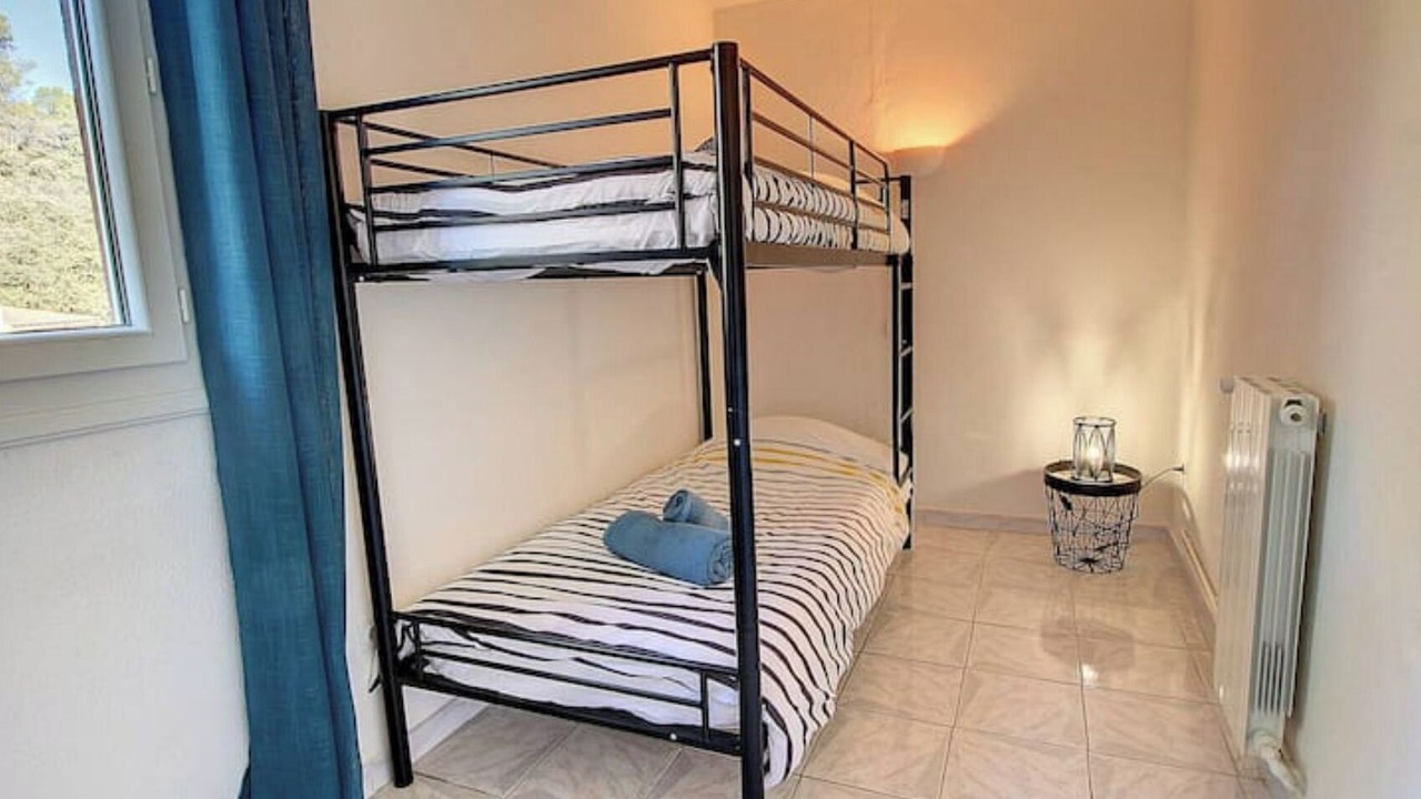 Photo of Bedroom in Flayosc