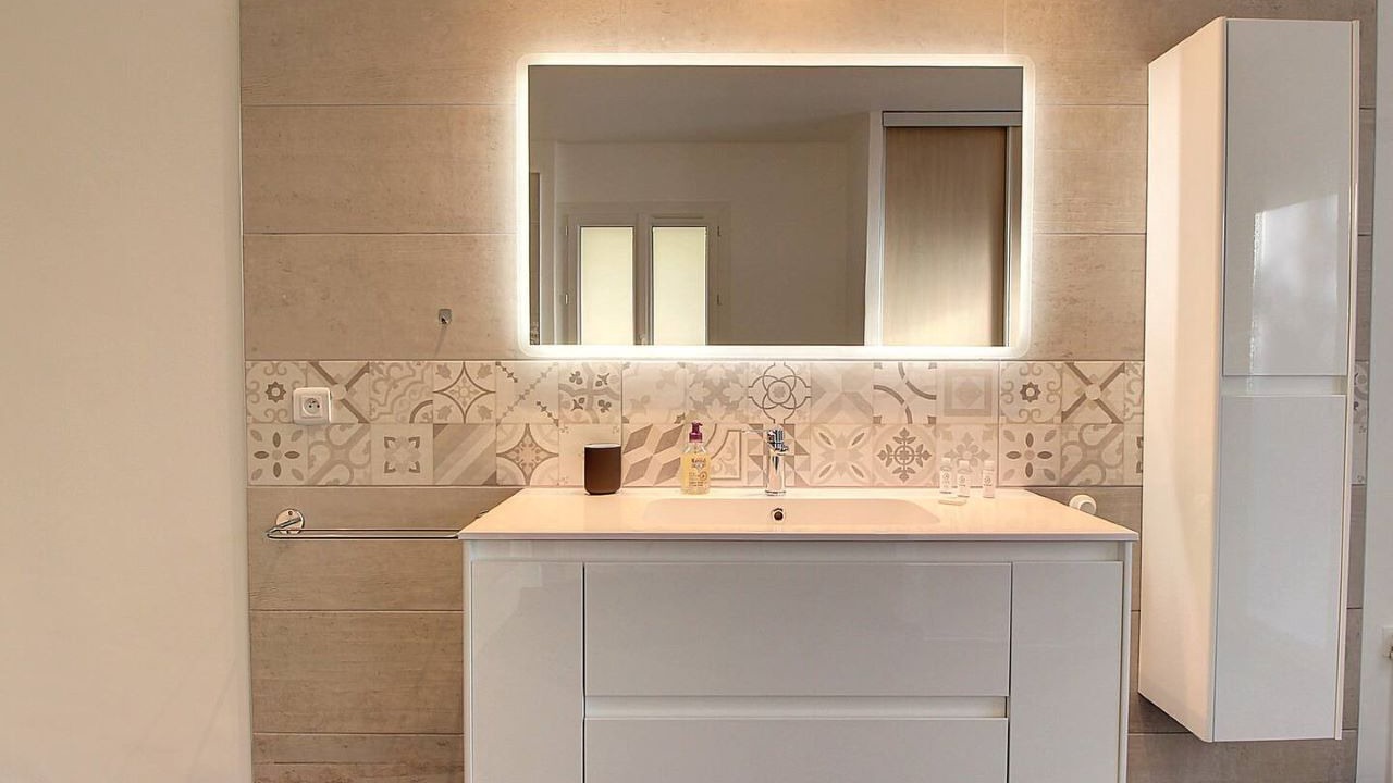 Photo of Bathroom in Flayosc