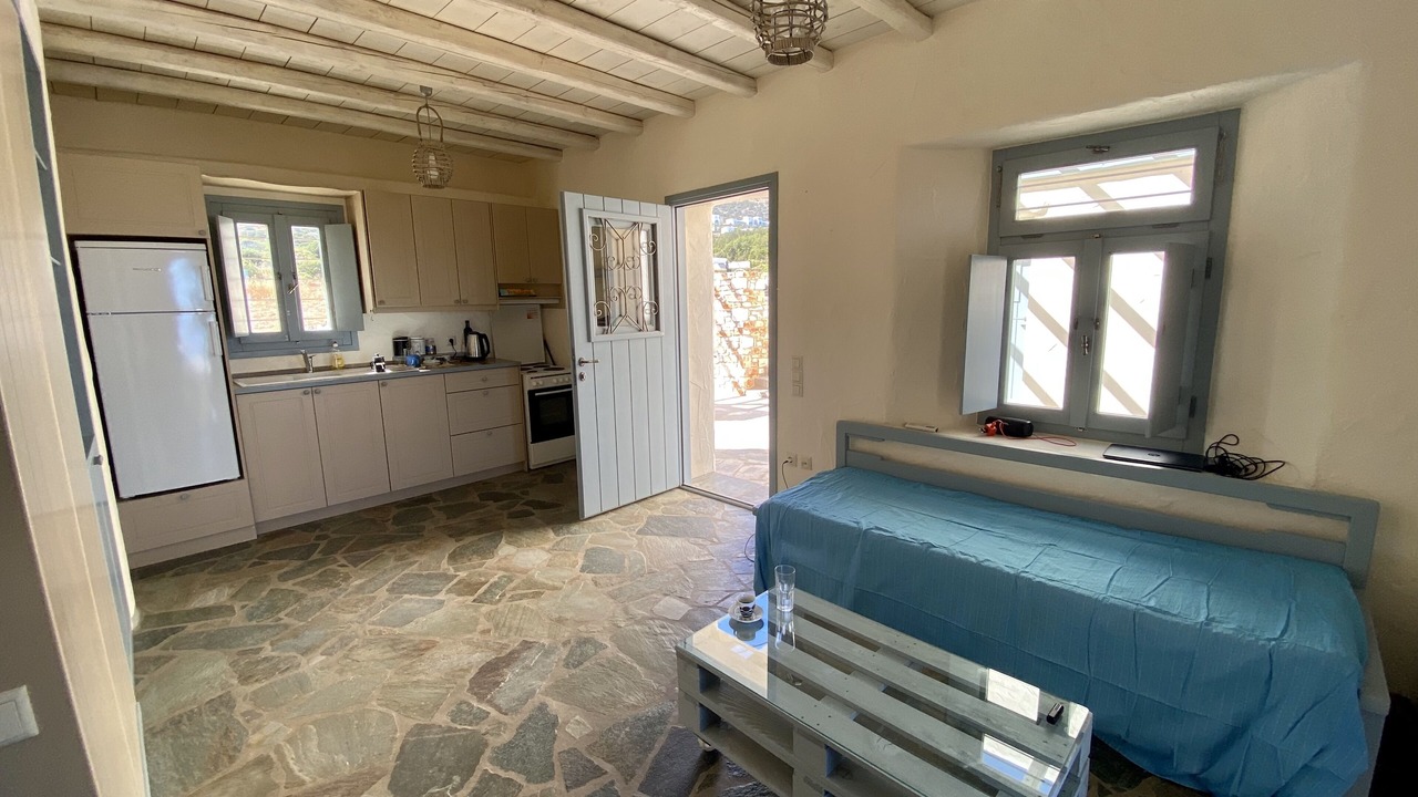 Photo of Bedroom in Drios