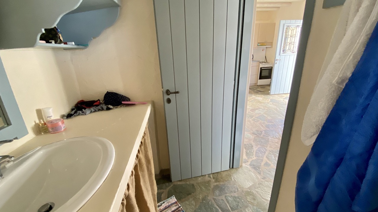 Photo of Bathroom in Drios