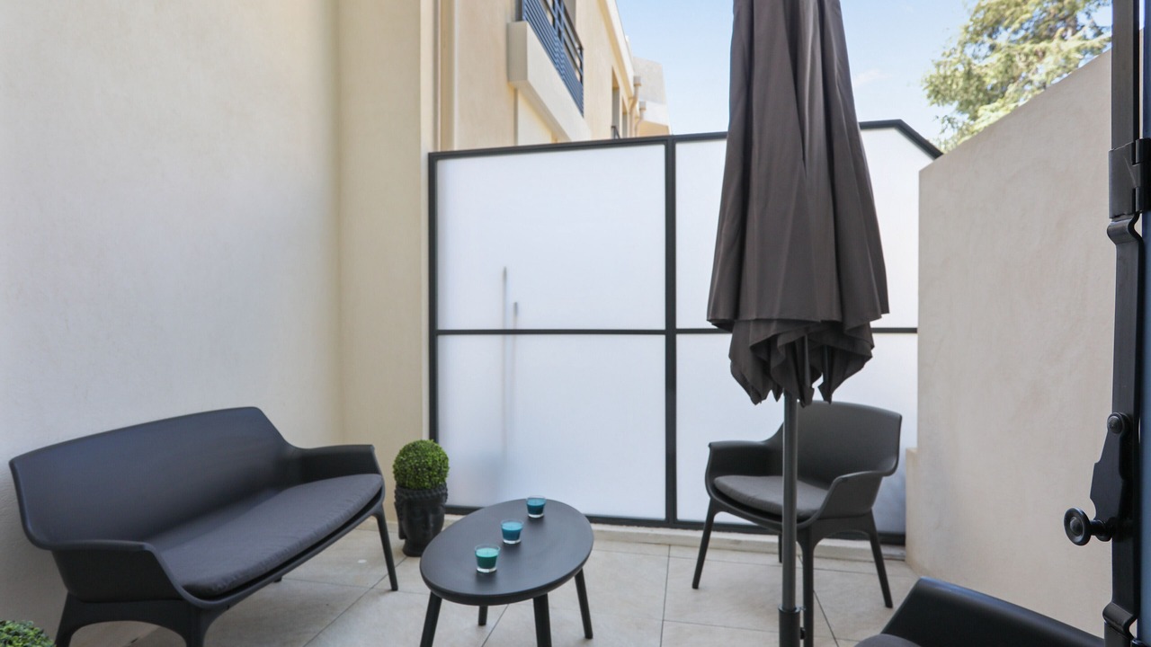 Photo of Patio Balcony in California - Pezou