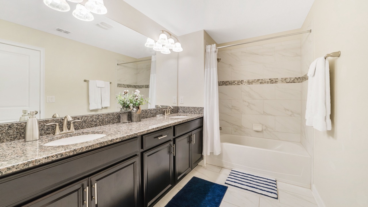 Photo of Bathroom in Davenport