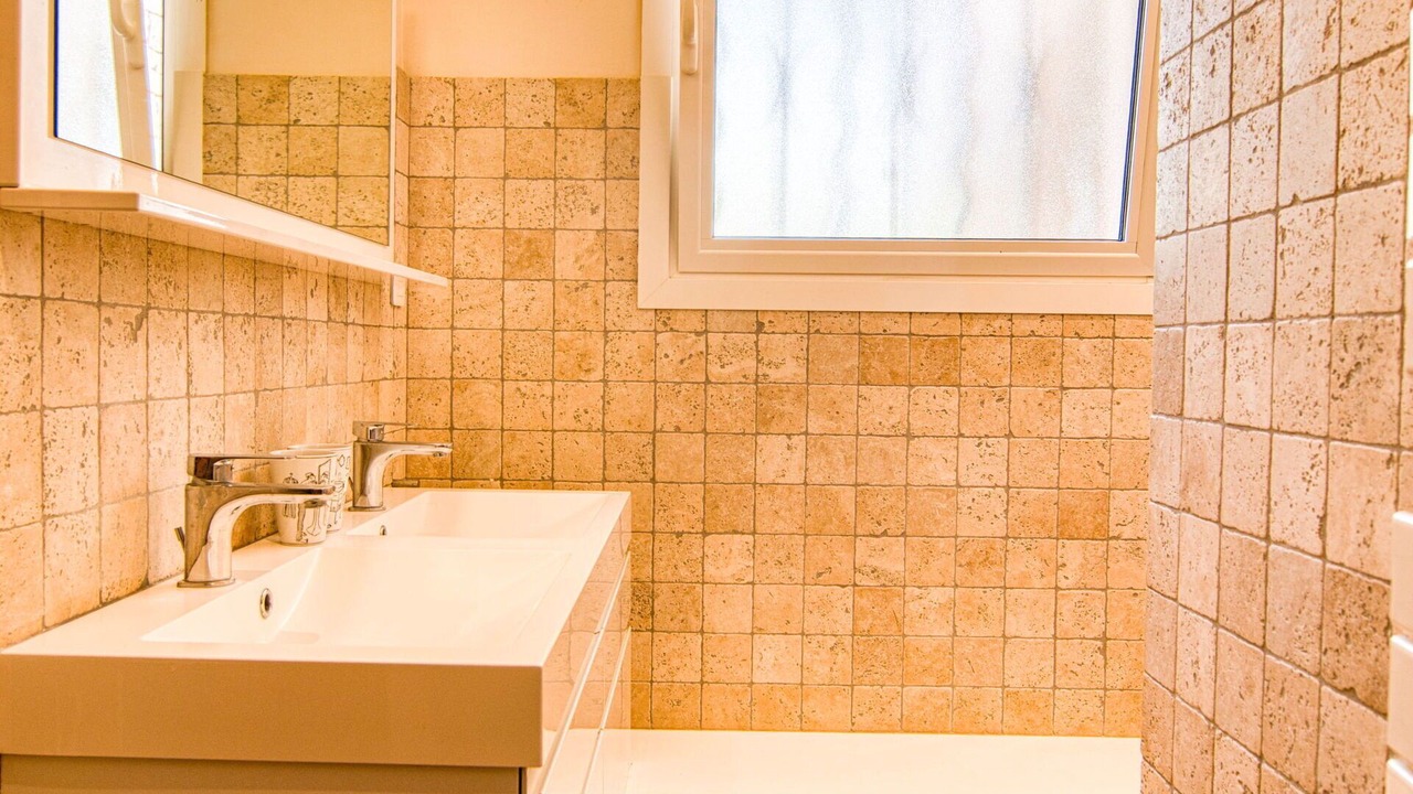 Photo of Bathroom in Carces