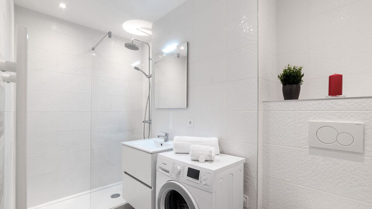 Photo of Bathroom in Leon Blum - Bon Coin