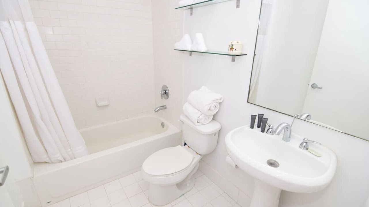 Photo of Bathroom in City Center