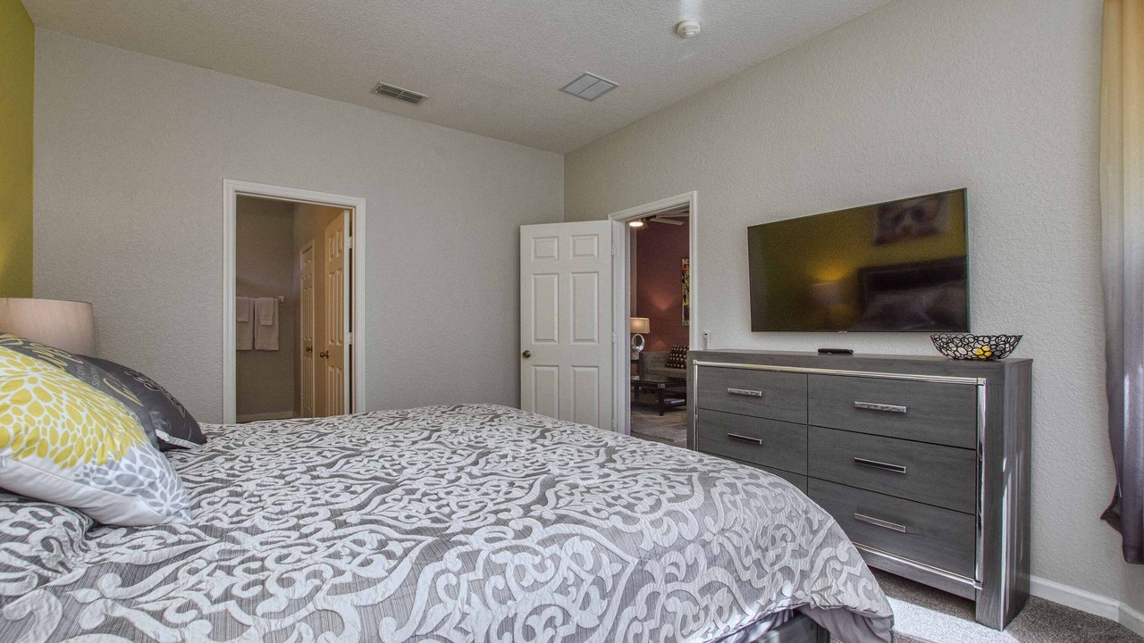 Photo of Bedroom in Windsor Hills