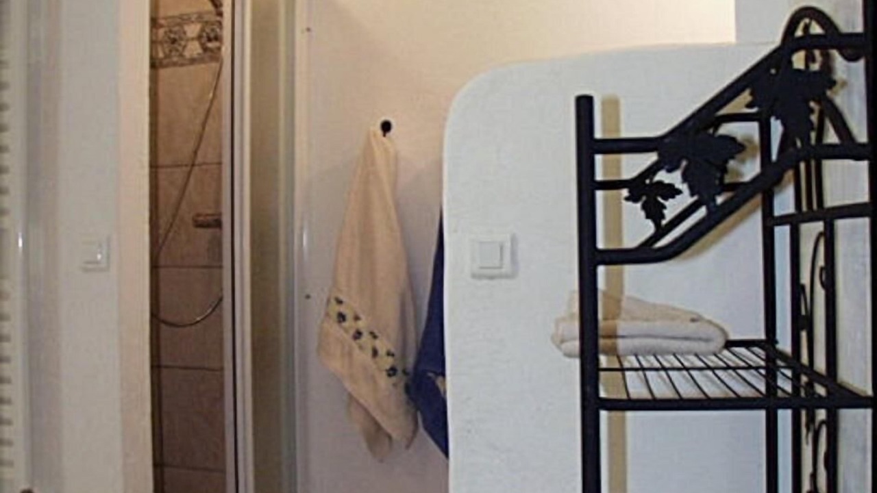 Photo of Bathroom in Crestet