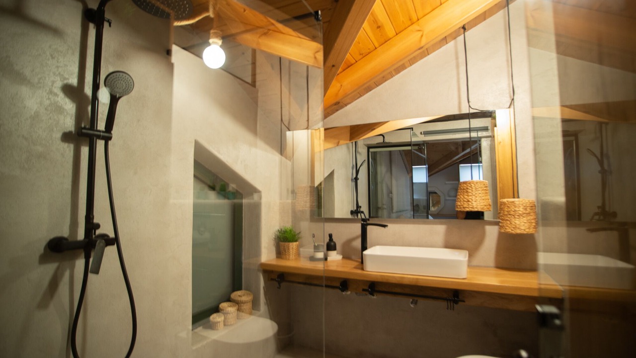 Photo of Bathroom in Alykes