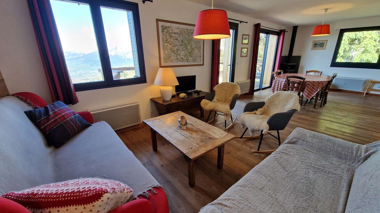 Photo of Livingroom in Saint-Michel-de-Chaillol