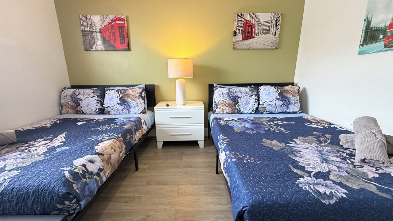 Photo of Bedroom in Olympia Heights