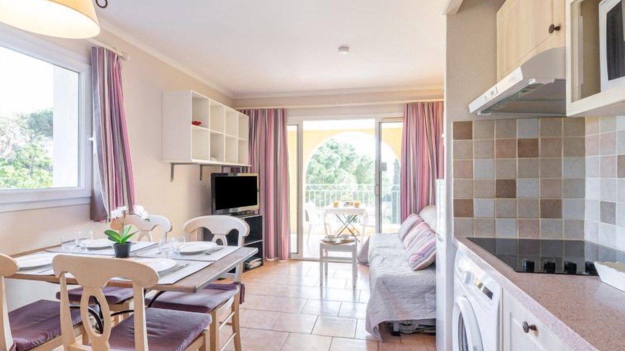 Photo of Bedroom in Les Issambres