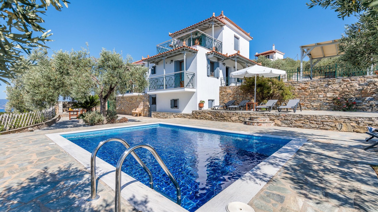 Photo of Outdoor in Glossa