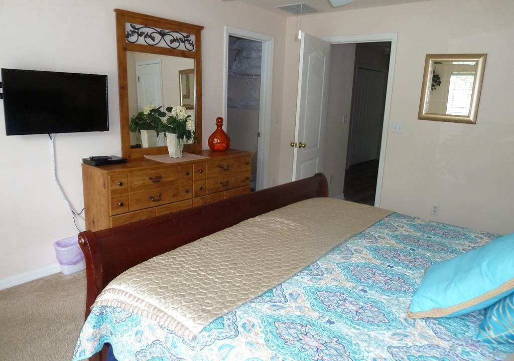 Photo of Bedroom in Sandy Ridge