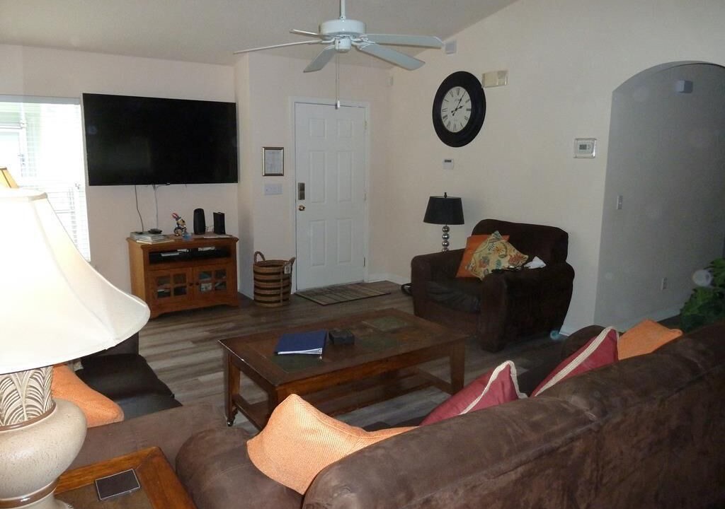 Photo of Livingroom in Sandy Ridge