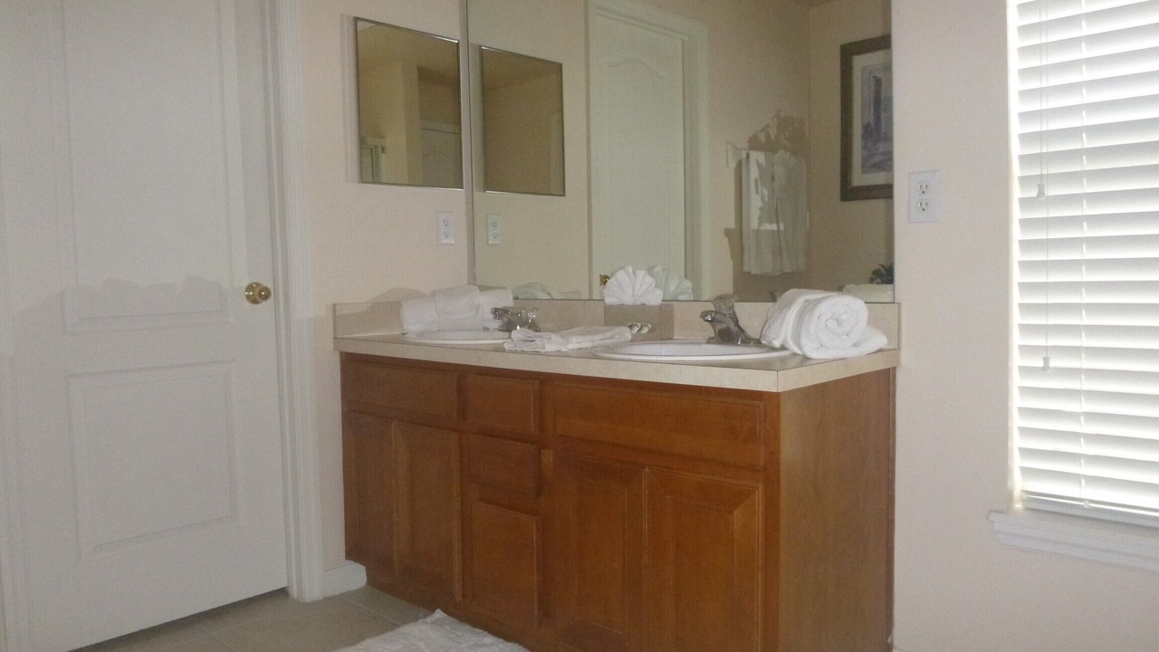 Photo of Bathroom in Sandy Ridge