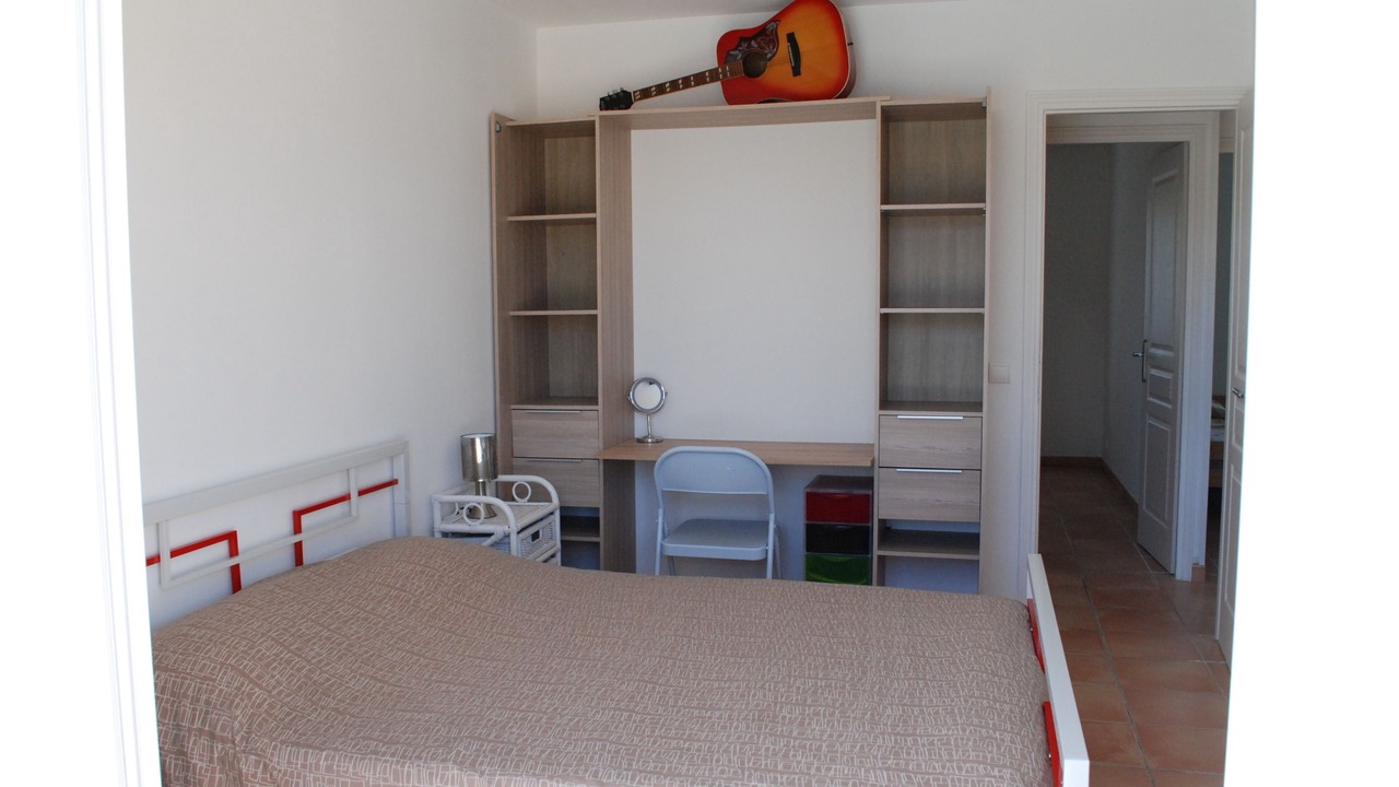 Photo of Bedroom in Regusse