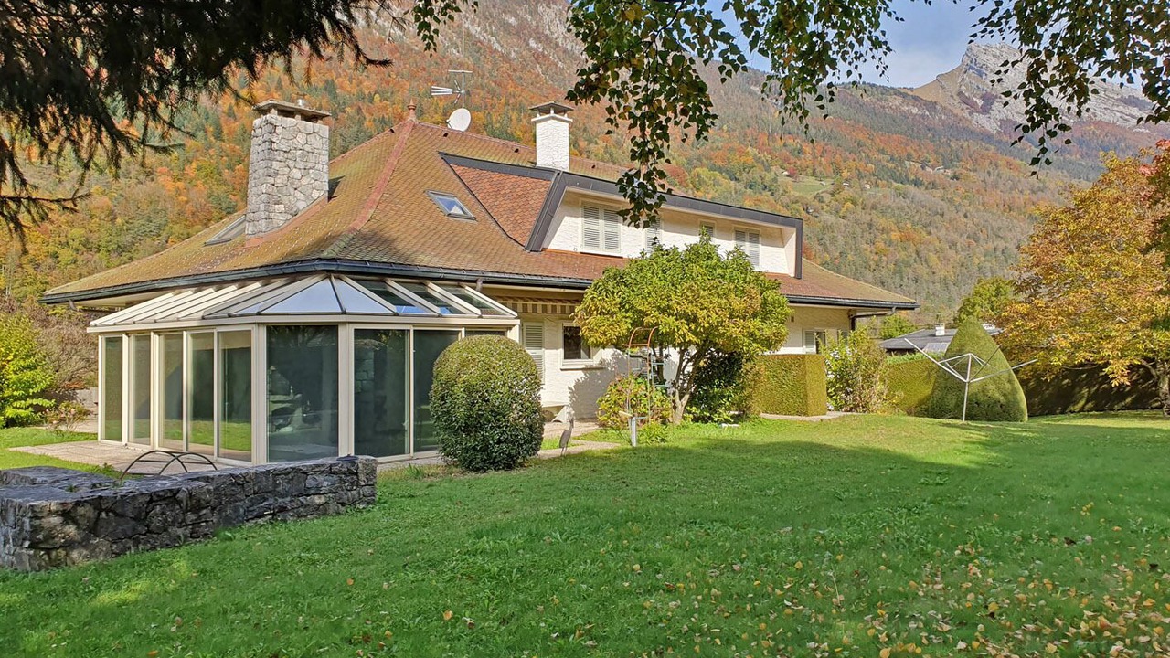 Photo of Outdoor in Thones