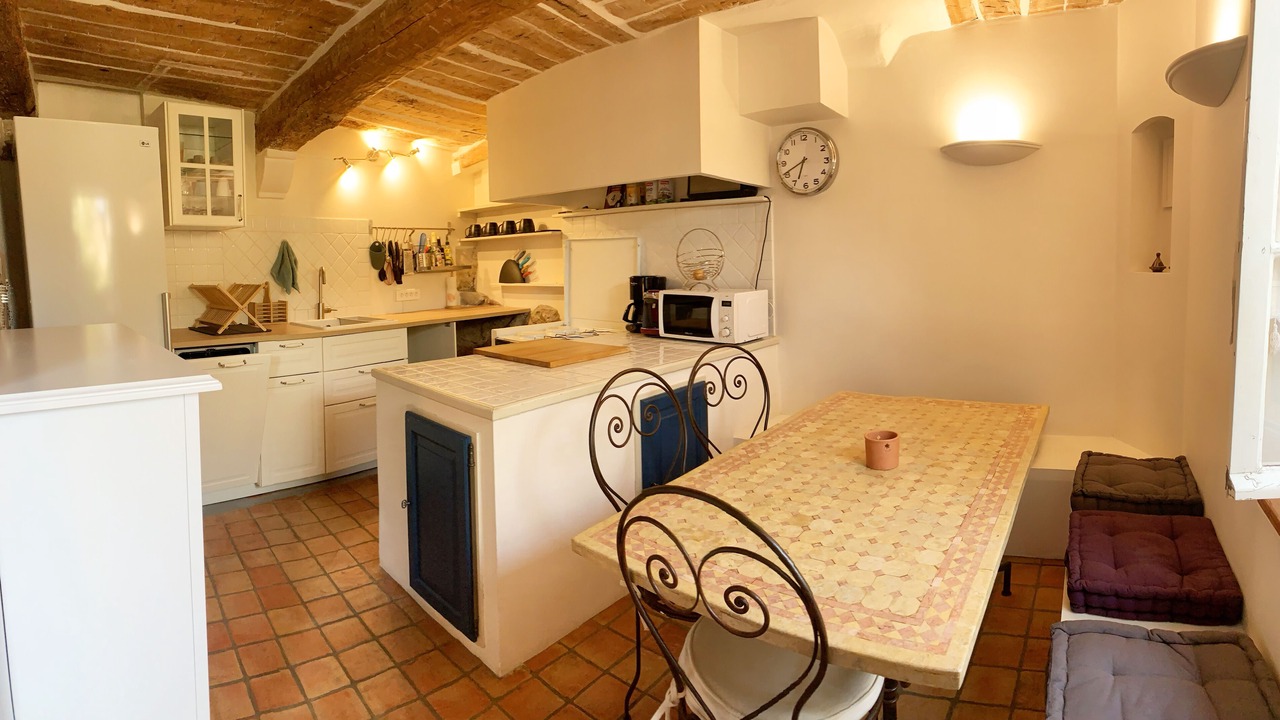 Photo of Kitchen in Pierrefeu-du-Var