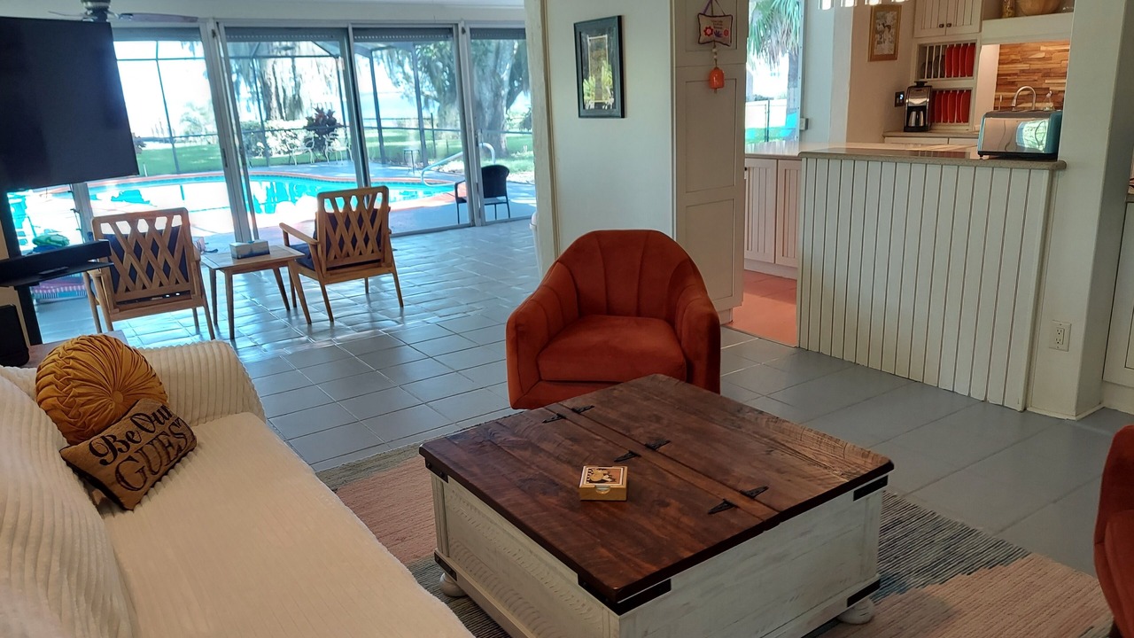 Photo of Livingroom in Winter Haven