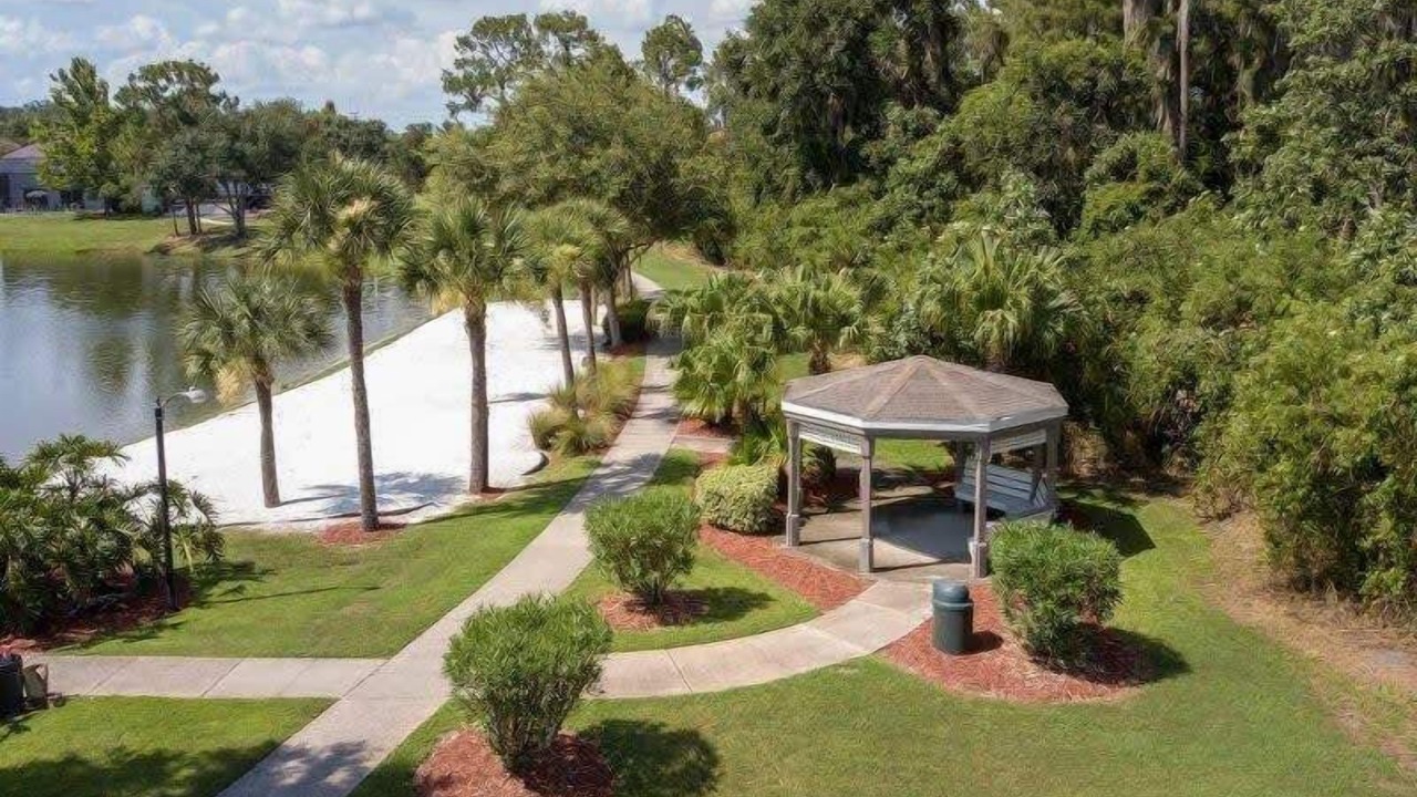 Photo of Outdoor in Lake Berkley